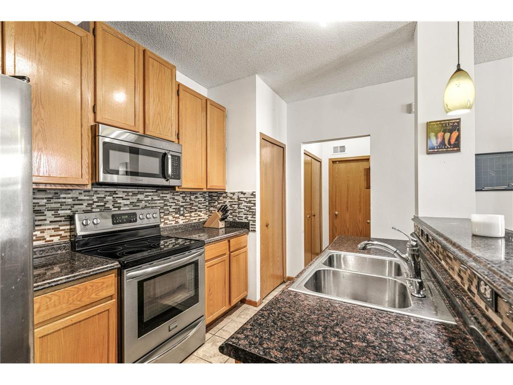 14075 Plymouth Avenue #92 Burnsville MN 55337 7072114 image13
