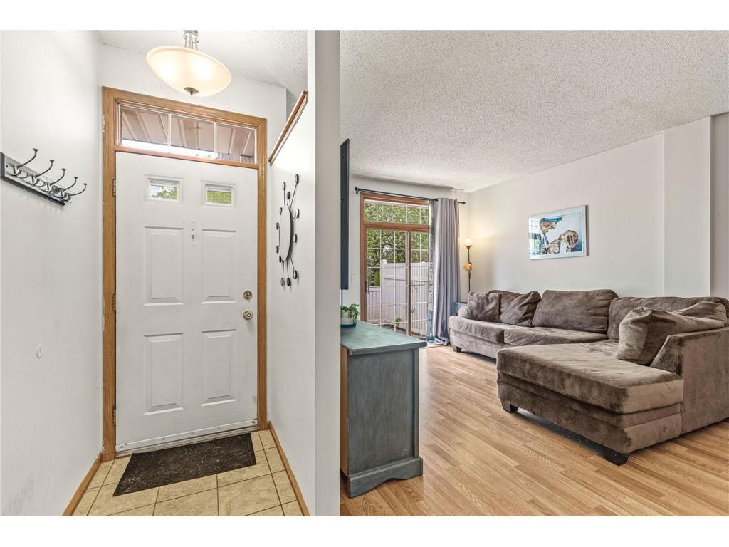 14075 Plymouth Avenue #92 Burnsville MN 55337 7072114 image3