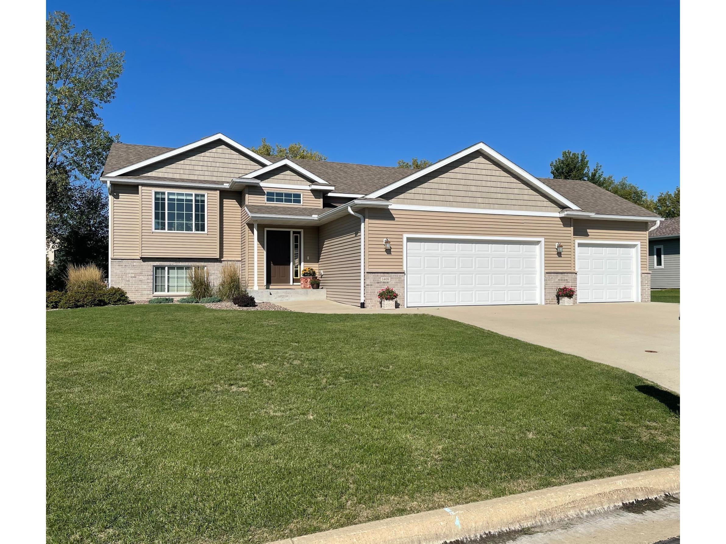 1408 28th Street SW Austin MN 55912 6095998 image1