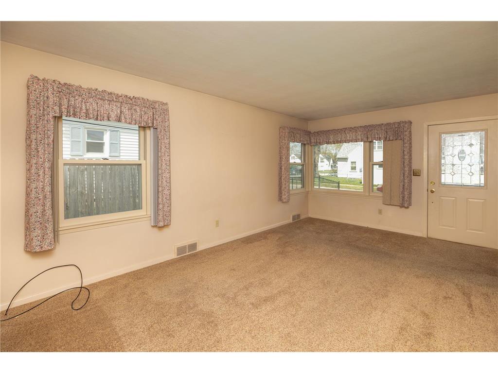 1408 4th Street NE Rochester MN 55906 7059838 image3