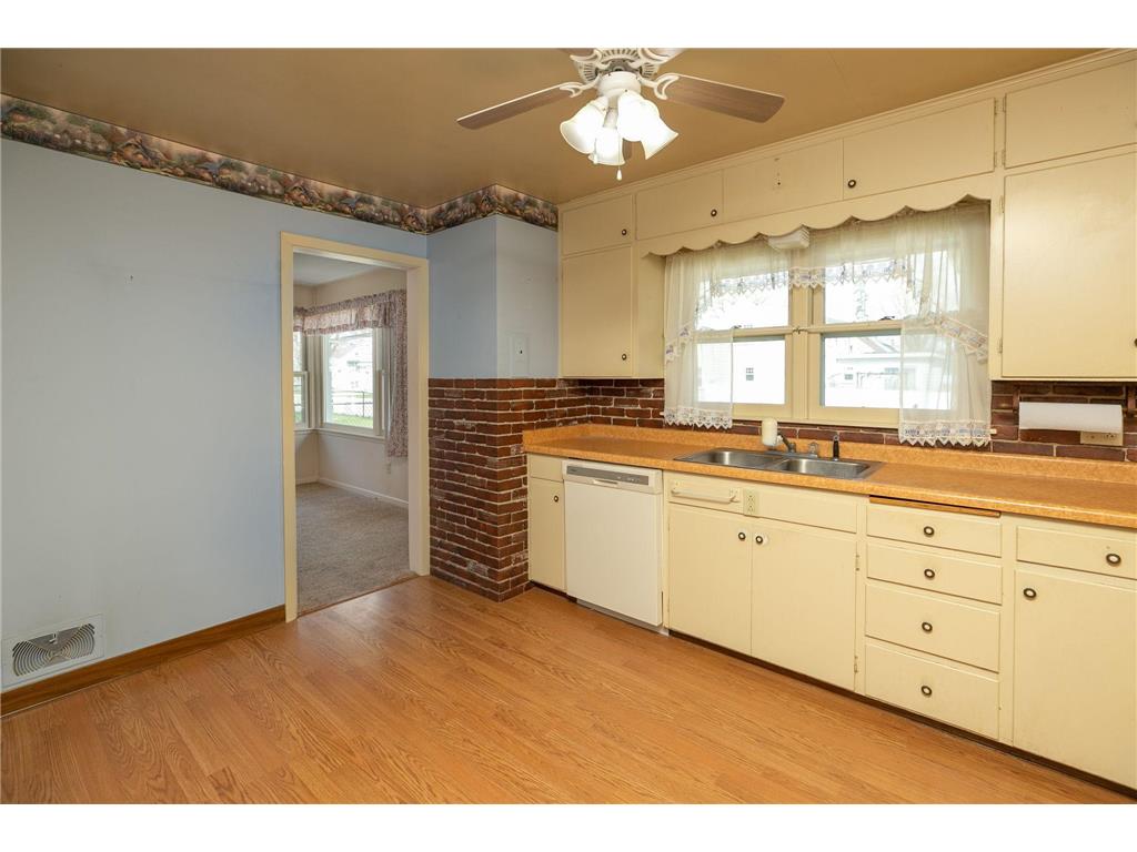 1408 4th Street NE Rochester MN 55906 7059838 image8
