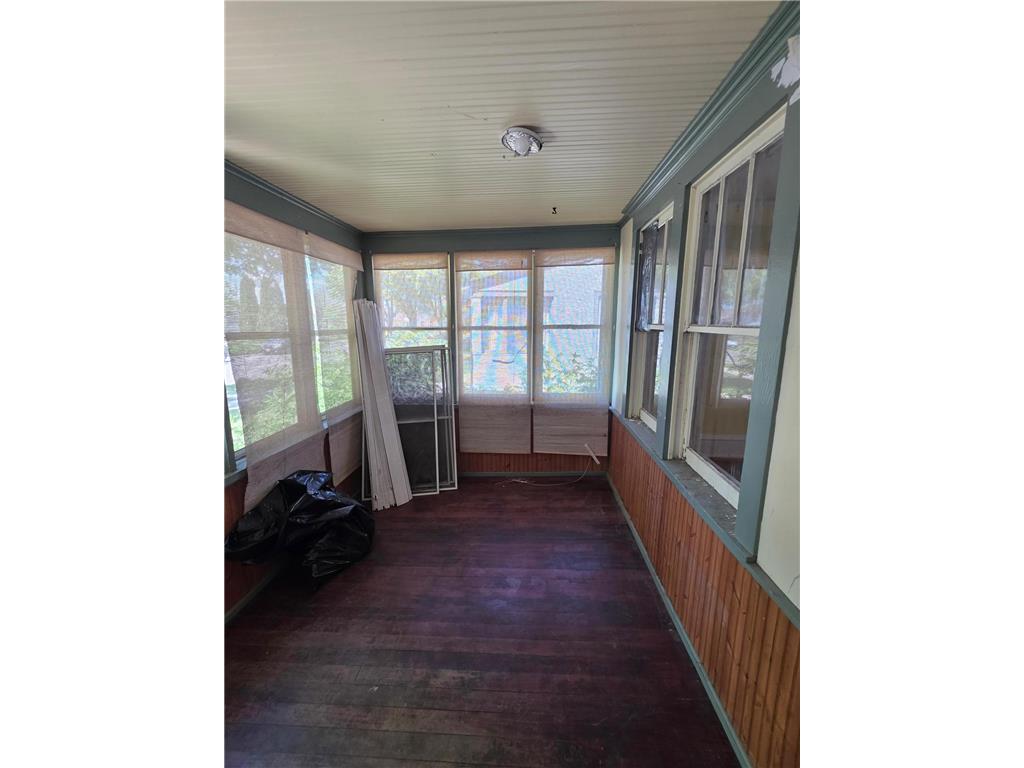 1408 Arona Street Saint Paul MN 55108 7001284 image2