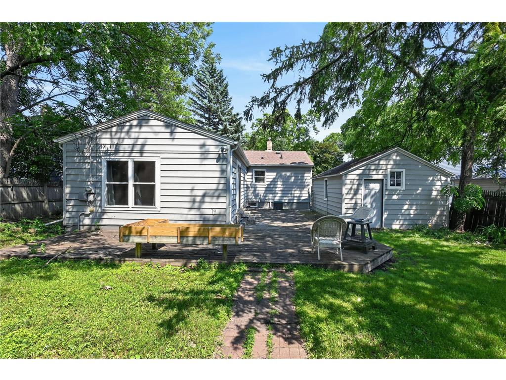 1408 Elm Street Alexandria MN 56308 7102738 image2