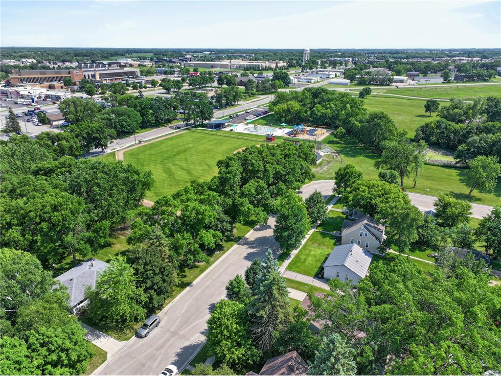 1408 Elm Street Alexandria MN 56308 7102738 image60
