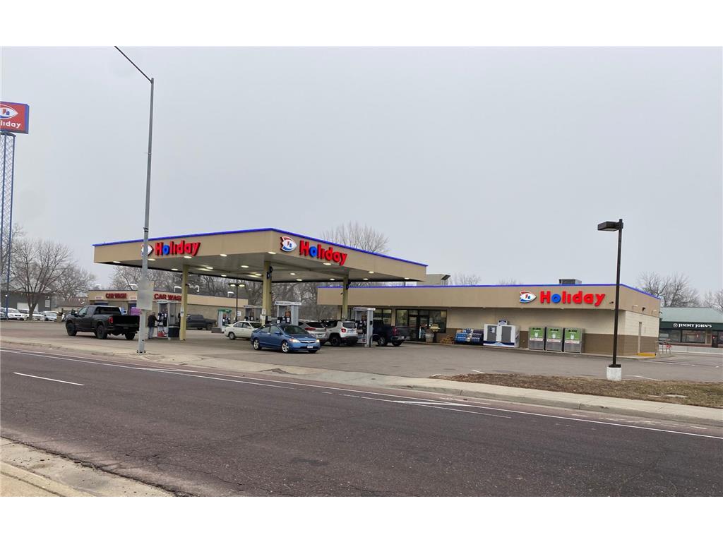 1408 Oxford Street Worthington MN 56187 6474433 image1