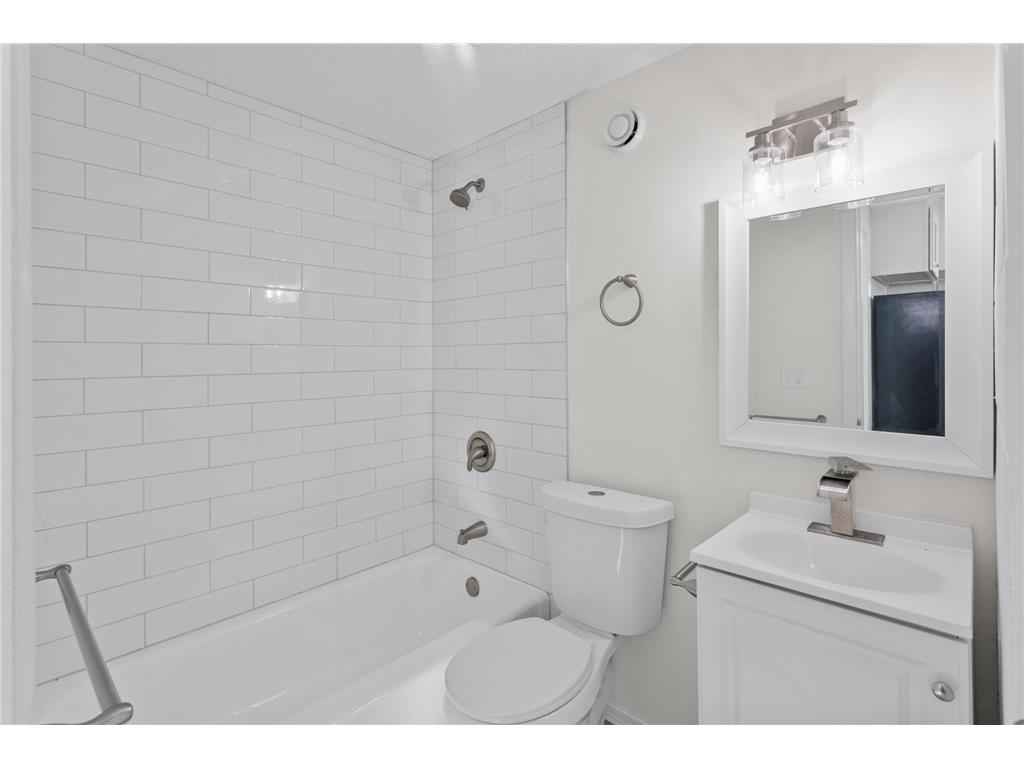 14085 85th Place N Maple Grove MN 55369 - Rice Lake 6814095 image24