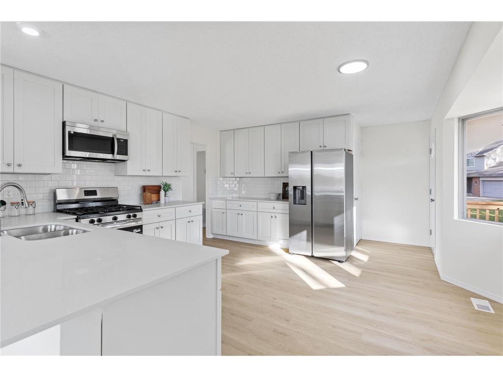 14085 85th Place N Maple Grove MN 55369 - Rice Lake 6814095 image9