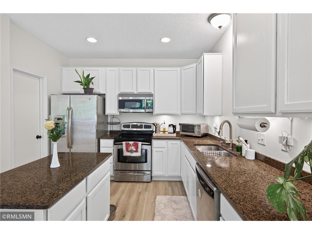 14086 Burgundy Way #1704 Rosemount MN 55068 7100917 image12