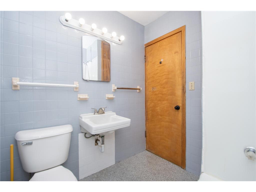 1409-1411 9th Avenue S Moorhead MN 56560 7074797 image14