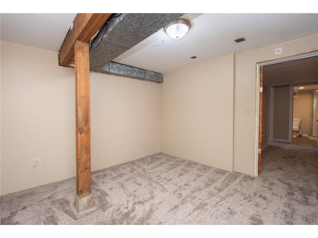 1409-1411 9th Avenue S Moorhead MN 56560 7074797 image44
