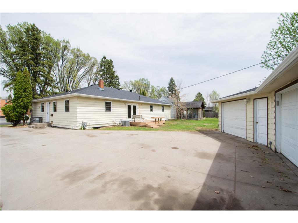 1409-1411 9th Avenue S Moorhead MN 56560 7074797 image49