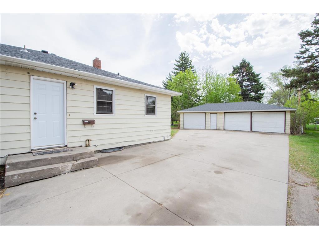 1409-1411 9th Avenue S Moorhead MN 56560 7074797 image5