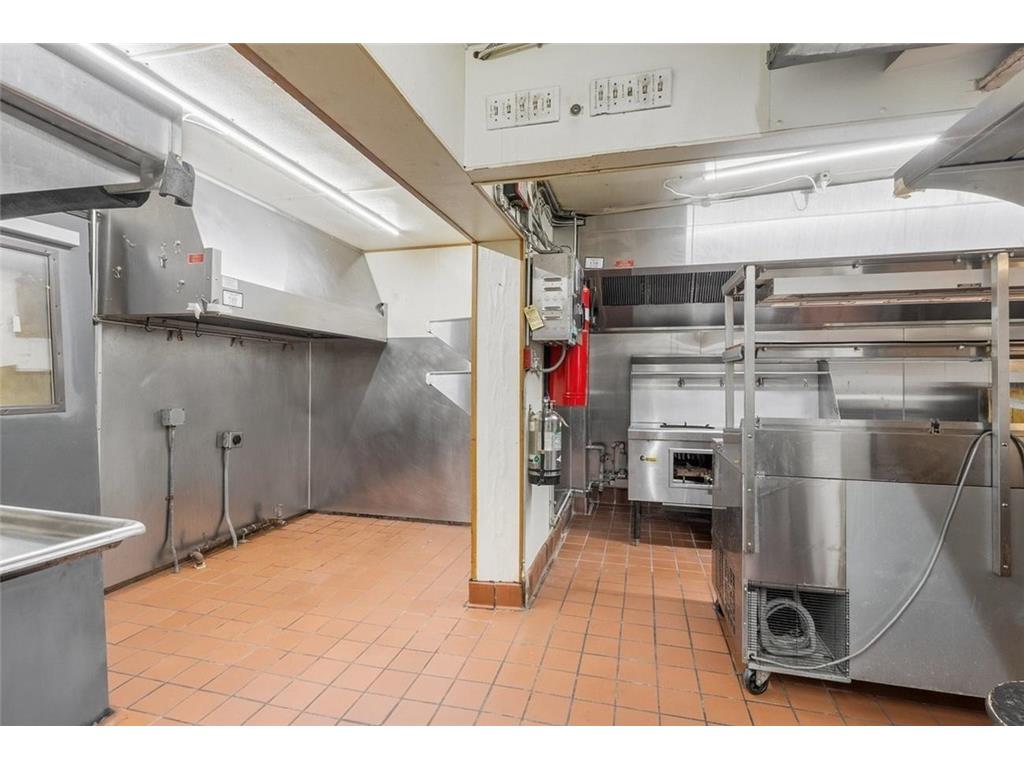 1409 Arcade Street Saint Paul MN 55106 7059075 image16