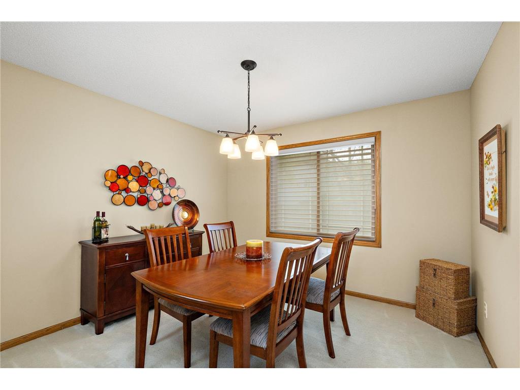 1409 Earle Way Burnsville MN 55306 7061416 image15