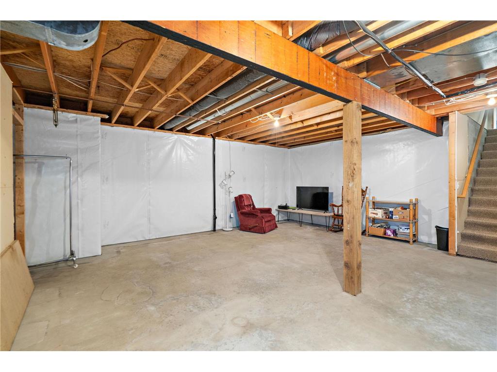 1409 Earle Way Burnsville MN 55306 7061416 image24