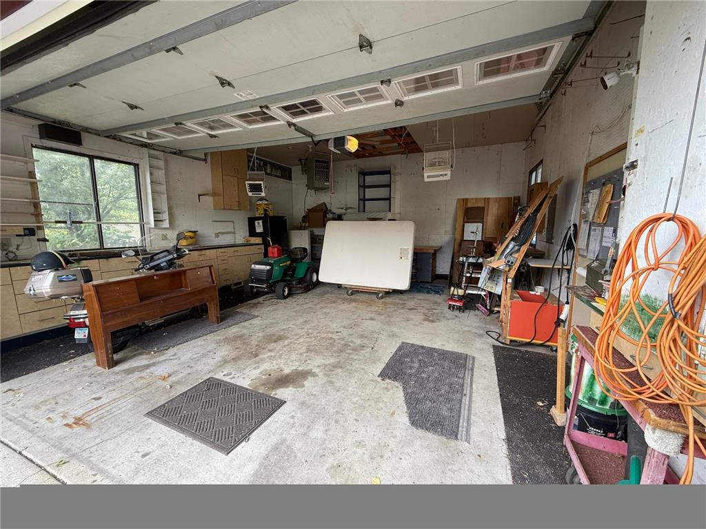 1409 Hillsboro Avenue N Golden Valley MN 55427 7013908 image16