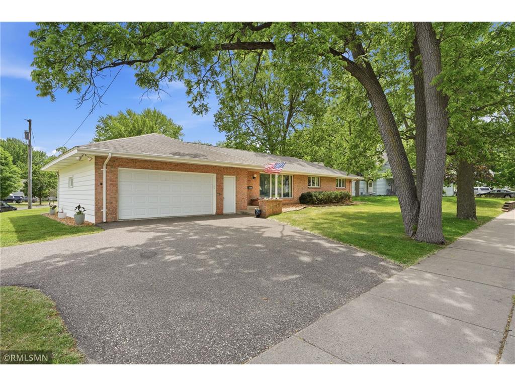 1409 Menomonie Street Eau Claire WI 54703 7087462 image2