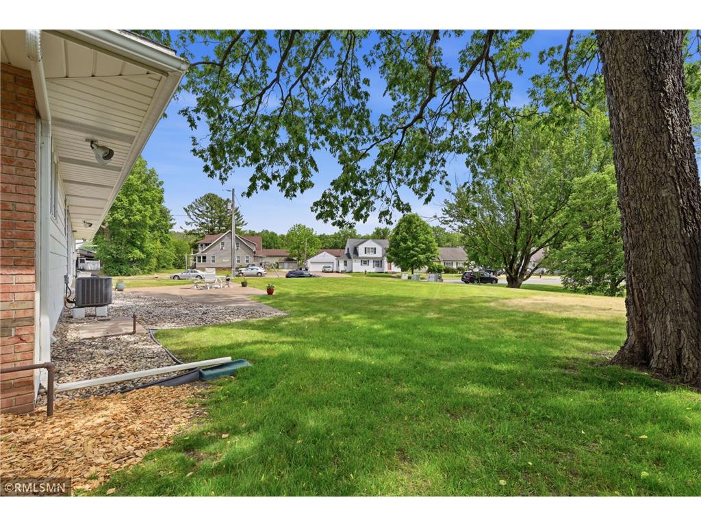 1409 Menomonie Street Eau Claire WI 54703 7087462 image41
