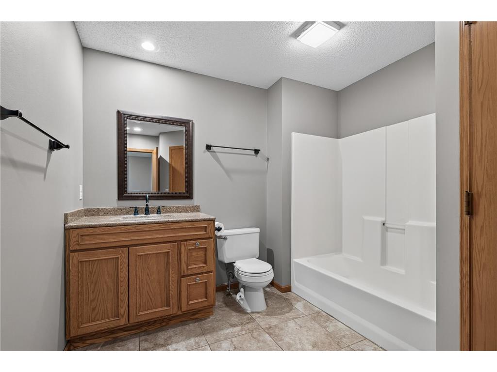 14098 Plymouth Avenue #56 Burnsville MN 55337 7099507 image23