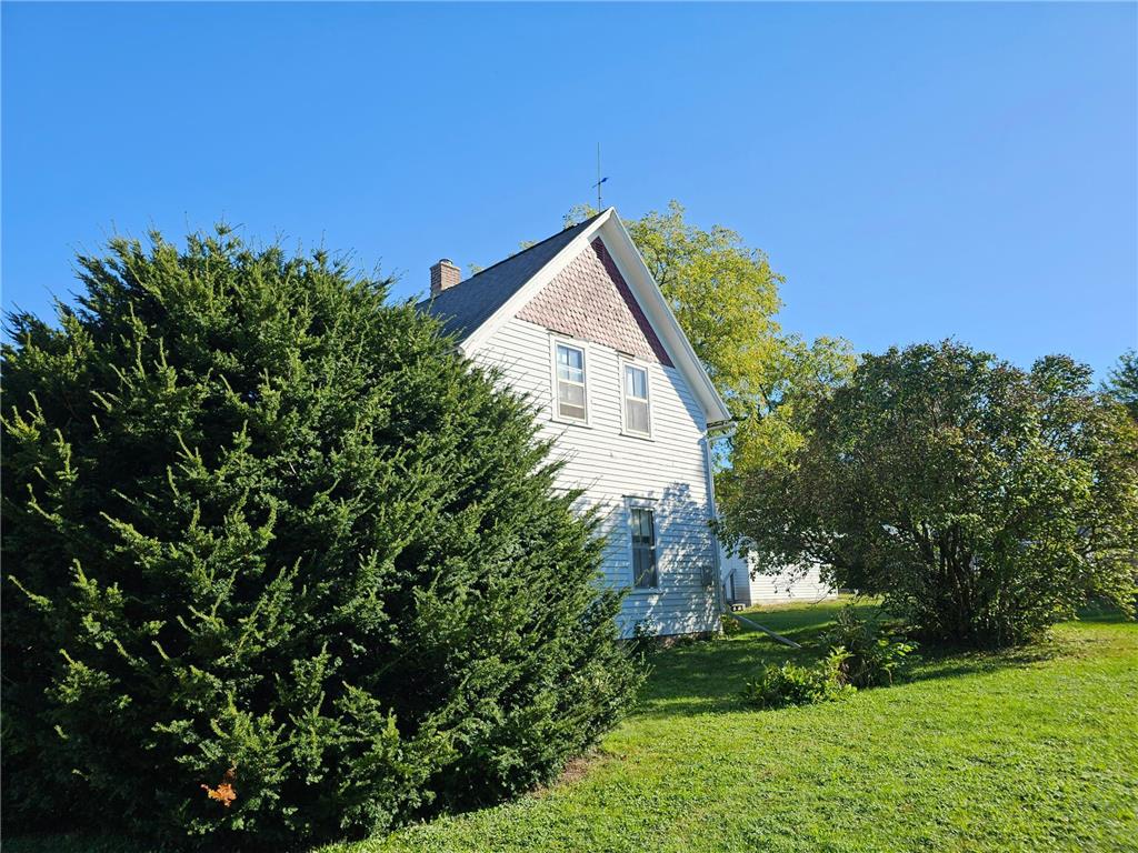 141 2nd Avenue SW Spring Grove MN 55974 6610317 image1