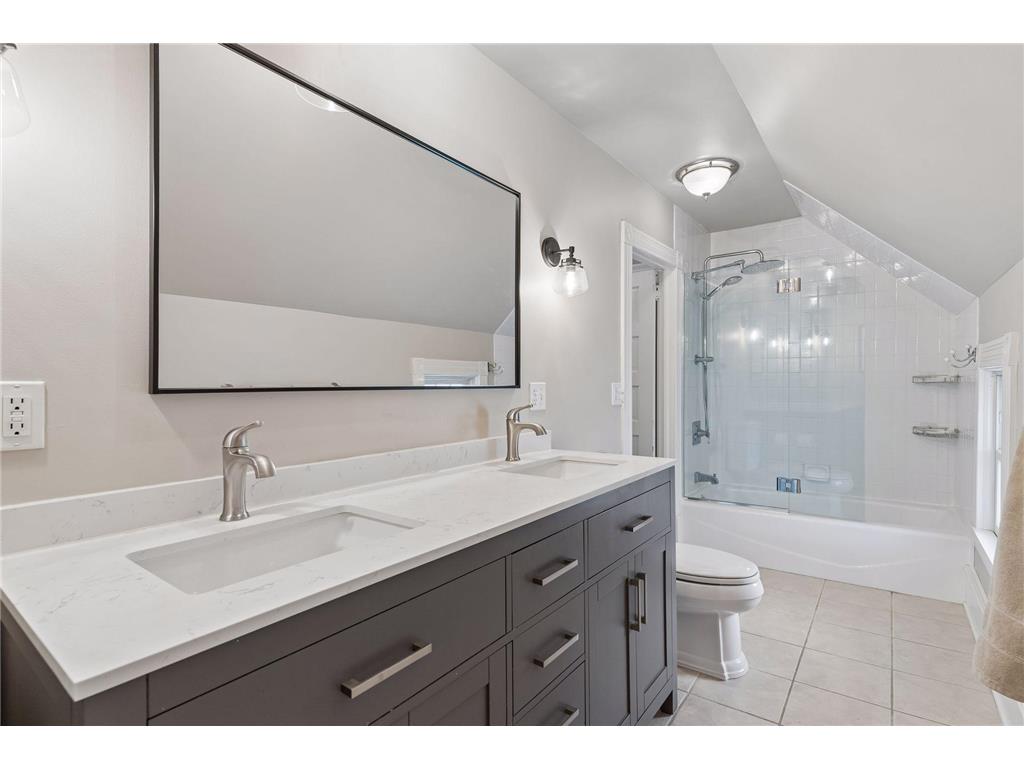 141 7th Avenue N Hopkins MN 55343 7093612 image35