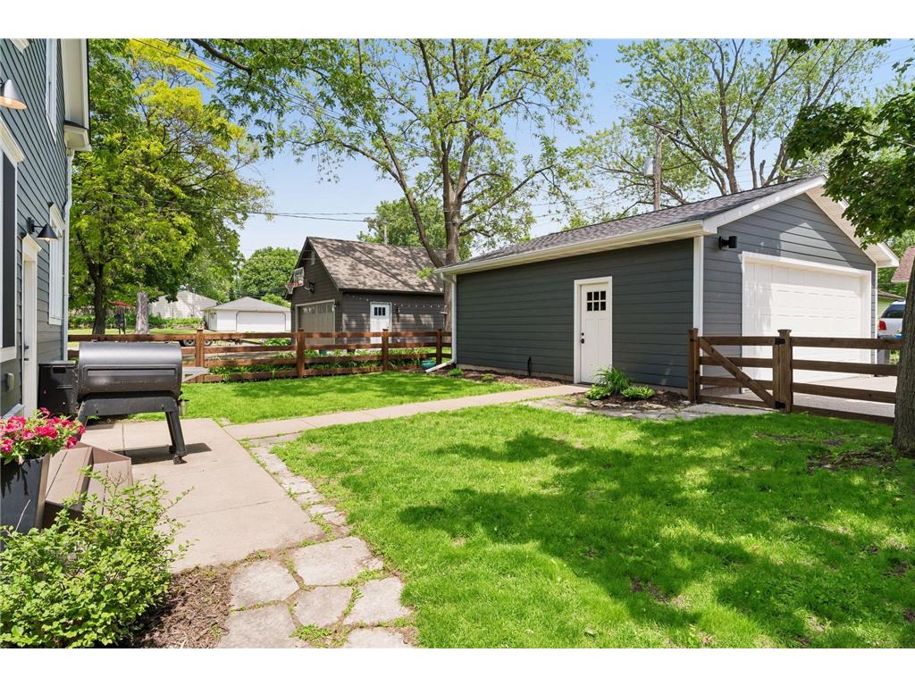 141 7th Avenue N Hopkins MN 55343 7093612 image44