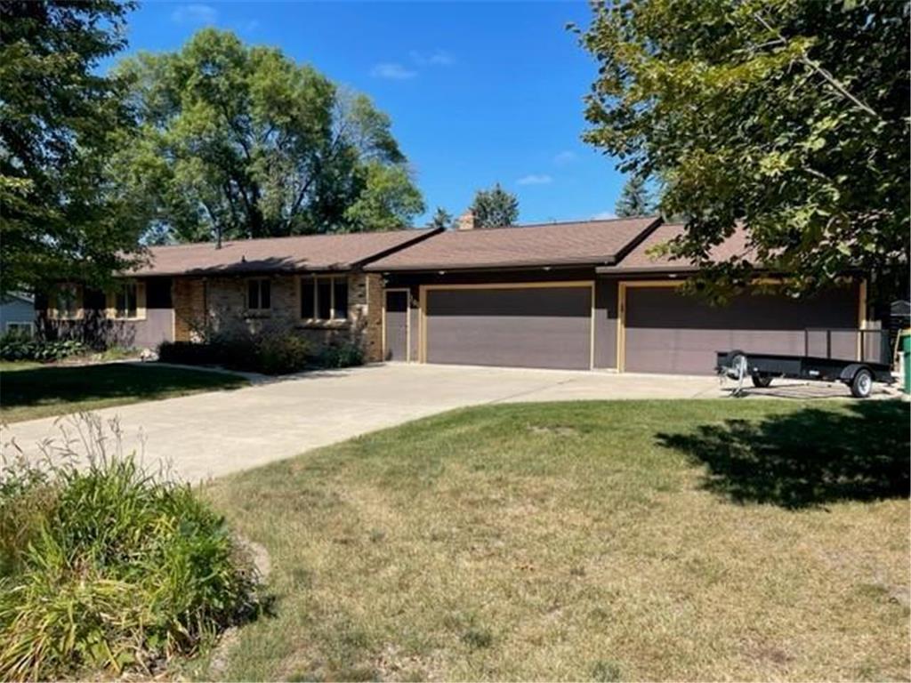 141 Coventry Rd, Le Sueur, MN, 56058 MLS 6430846 Edina Realty