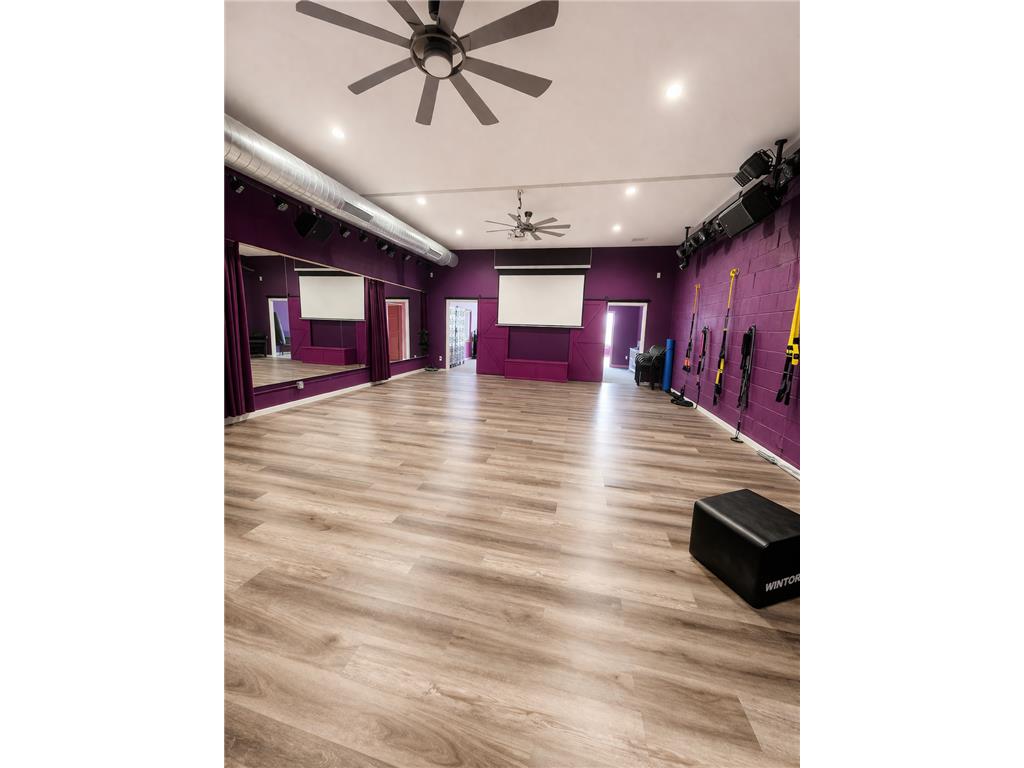 141 E Main Street West Concord MN 55985 7047603 image7
