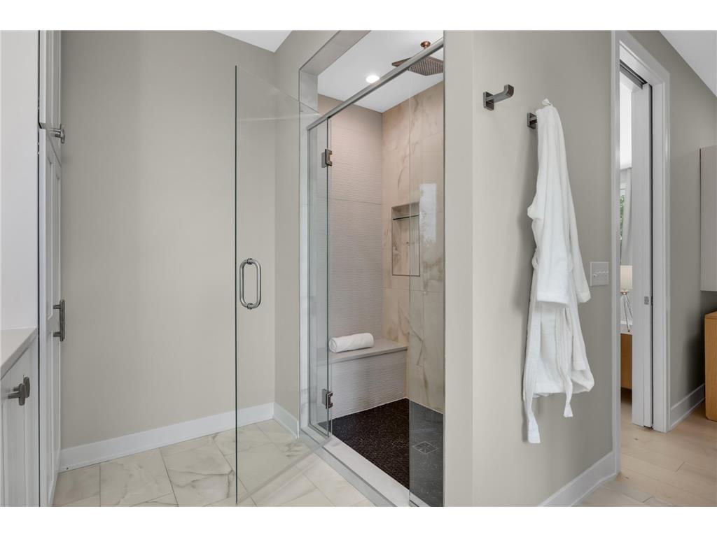 141 Mendota Road W West Saint Paul MN 55118 7089802 image17