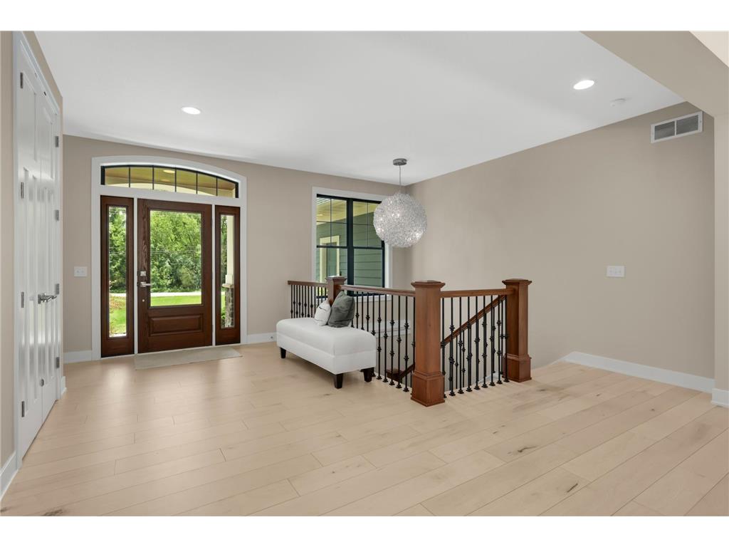 141 Mendota Road W West Saint Paul MN 55118 7089802 image22