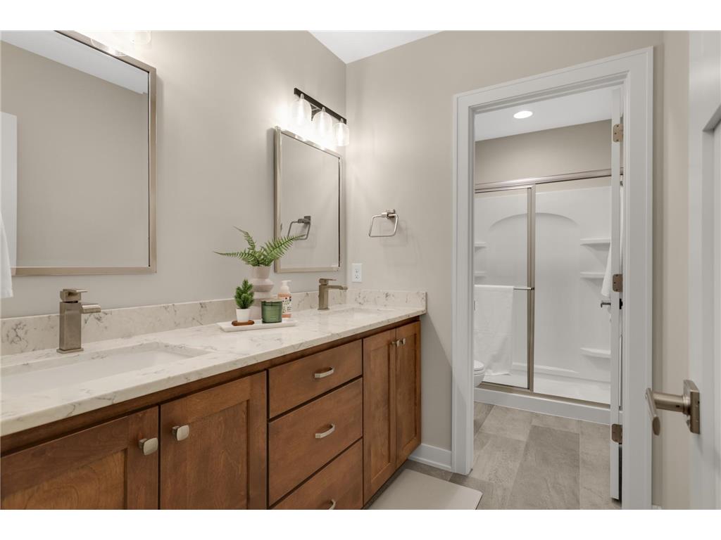 141 Mendota Road W West Saint Paul MN 55118 7089802 image29