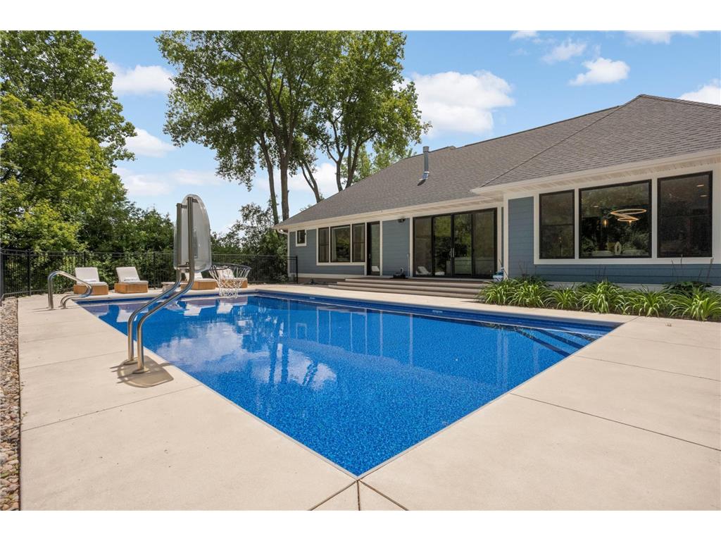 141 Mendota Road W West Saint Paul MN 55118 7089802 image38