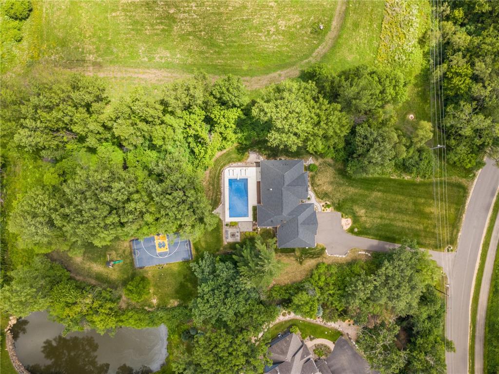 141 Mendota Road W West Saint Paul MN 55118 7089802 image40