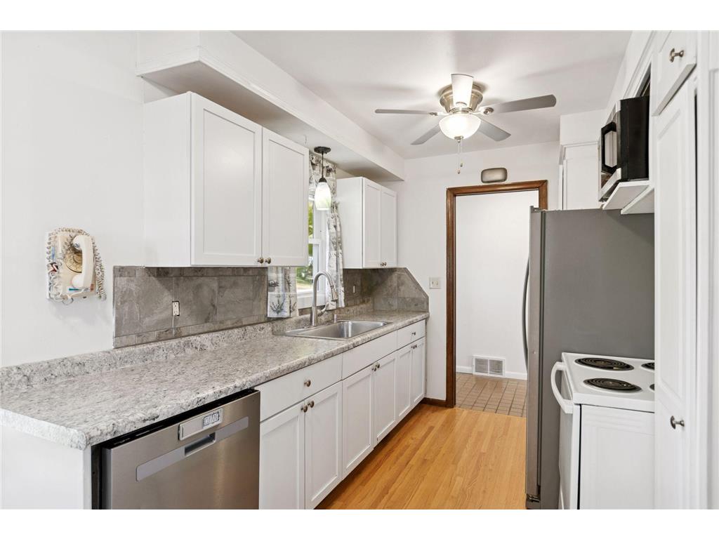 1410 Hillsboro Avenue S Saint Louis Park MN 55426 6812508 image14