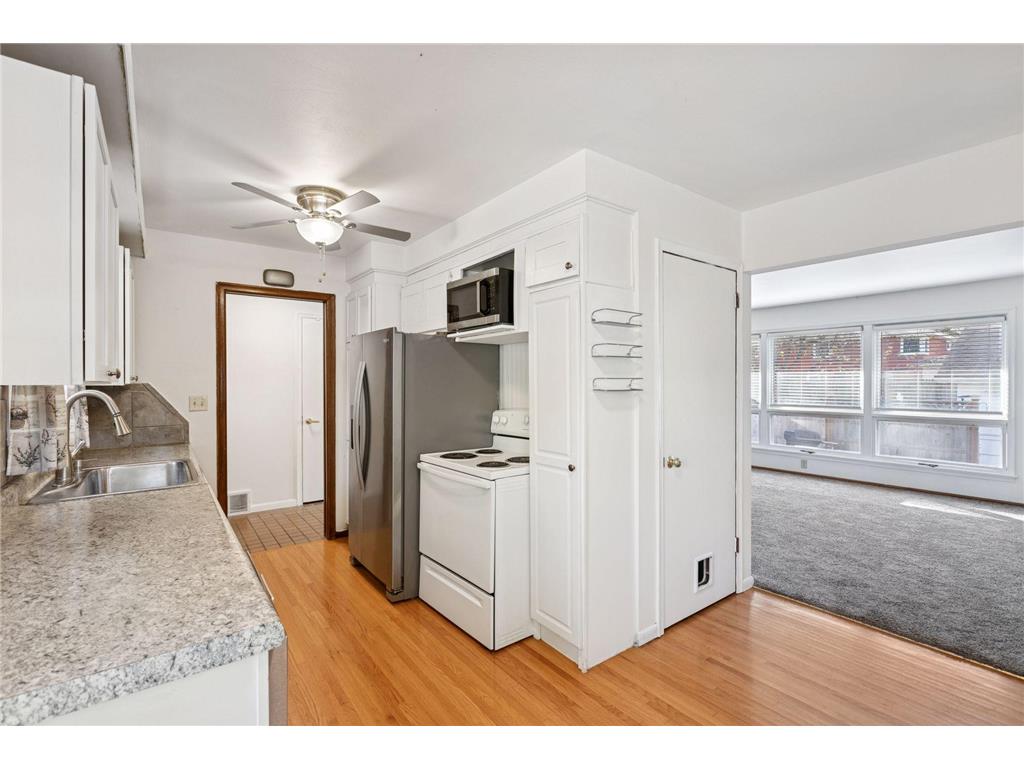 1410 Hillsboro Avenue S Saint Louis Park MN 55426 6812508 image15