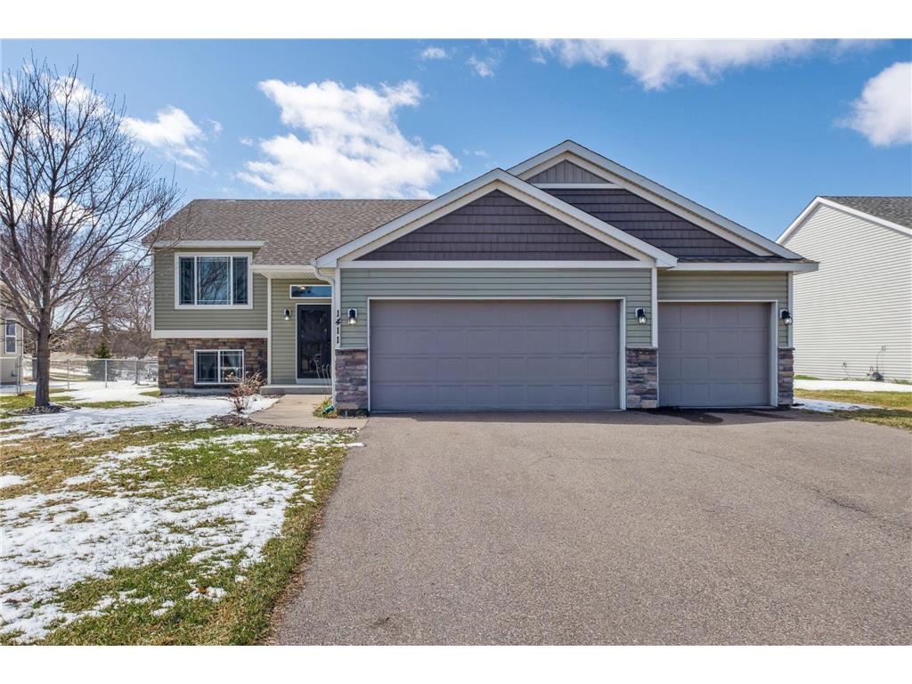 1411 Carlson Drive, Isanti, MN, 55040 MLS 6357216 Edina Realty