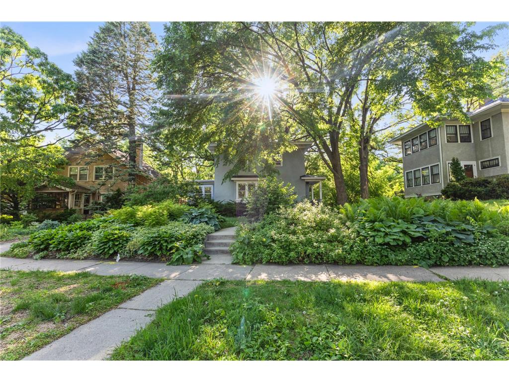 1411 Chelmsford Street Saint Paul MN 55108 7064775 image2