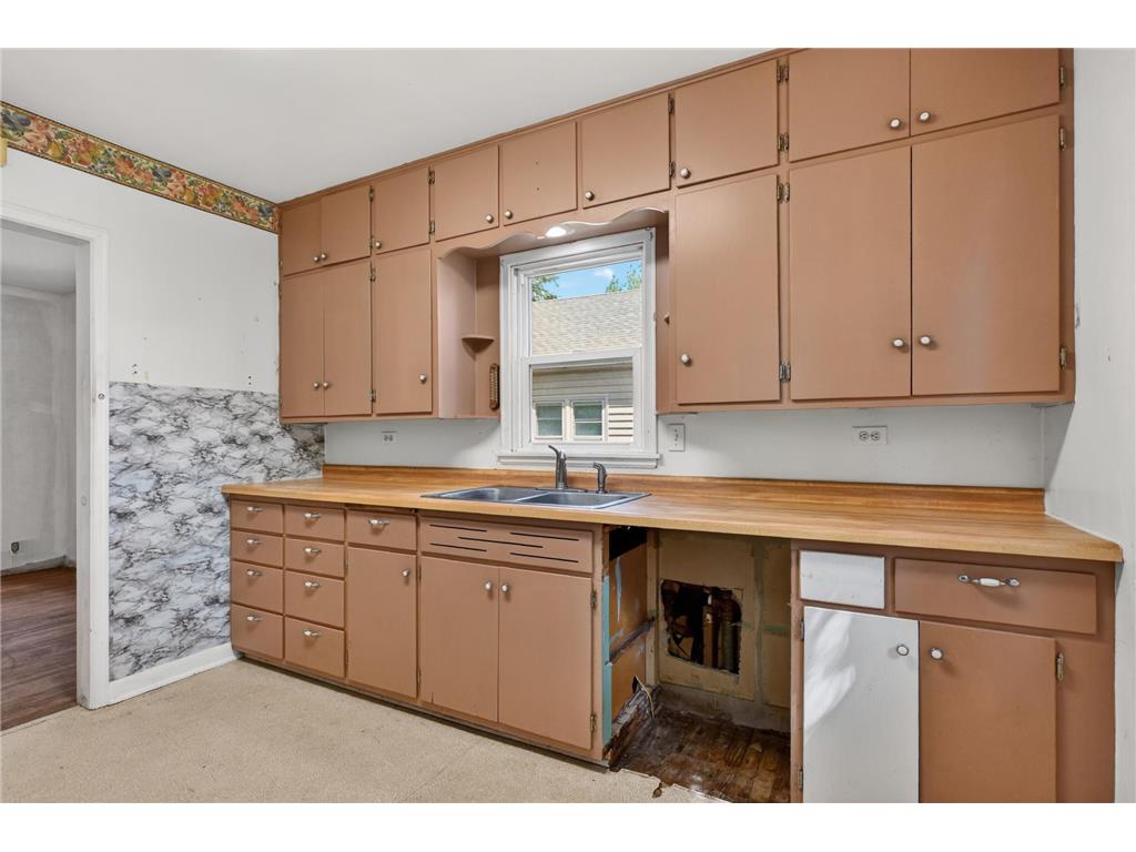 1411 Douglas Street Alexandria MN 56308 7093130 image16