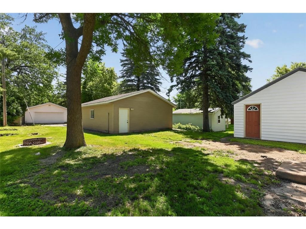 1411 Douglas Street Alexandria MN 56308 7093130 image43