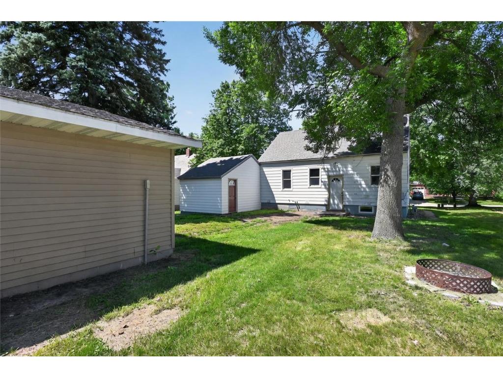 1411 Douglas Street Alexandria MN 56308 7093130 image44