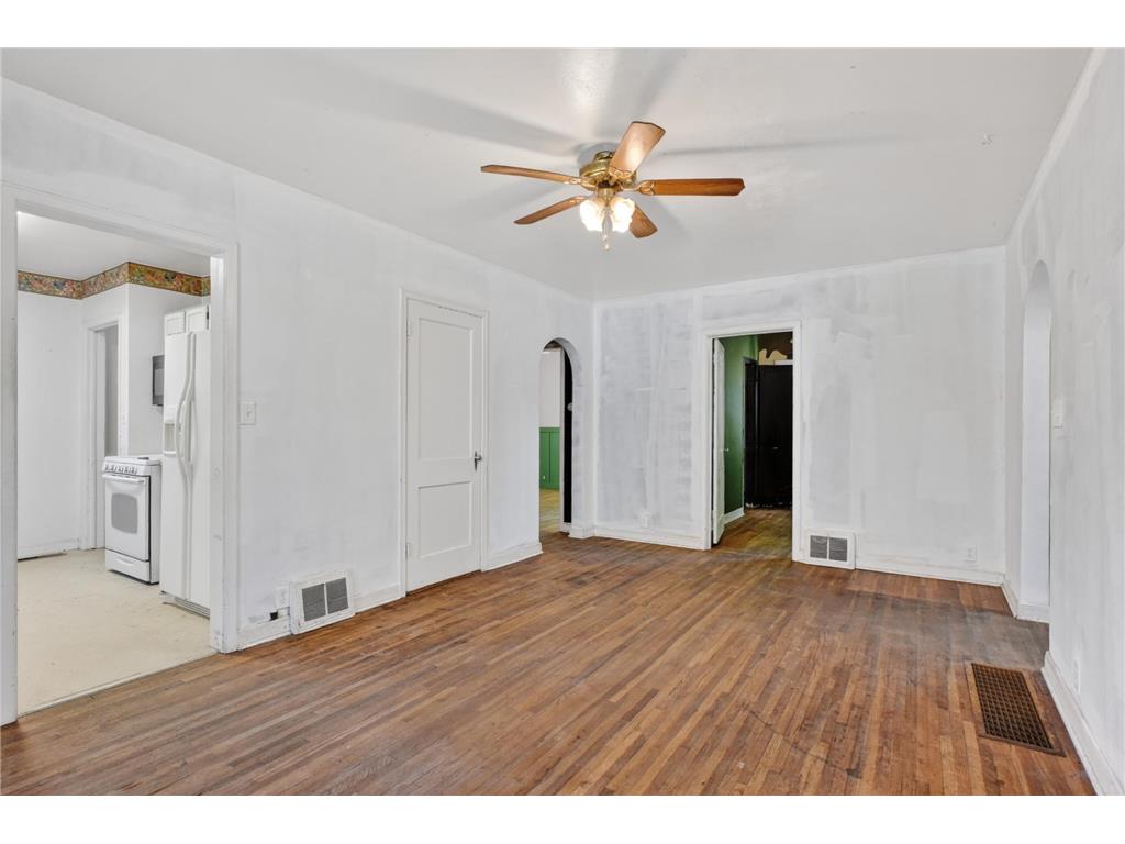 1411 Douglas Street Alexandria MN 56308 7093130 image7