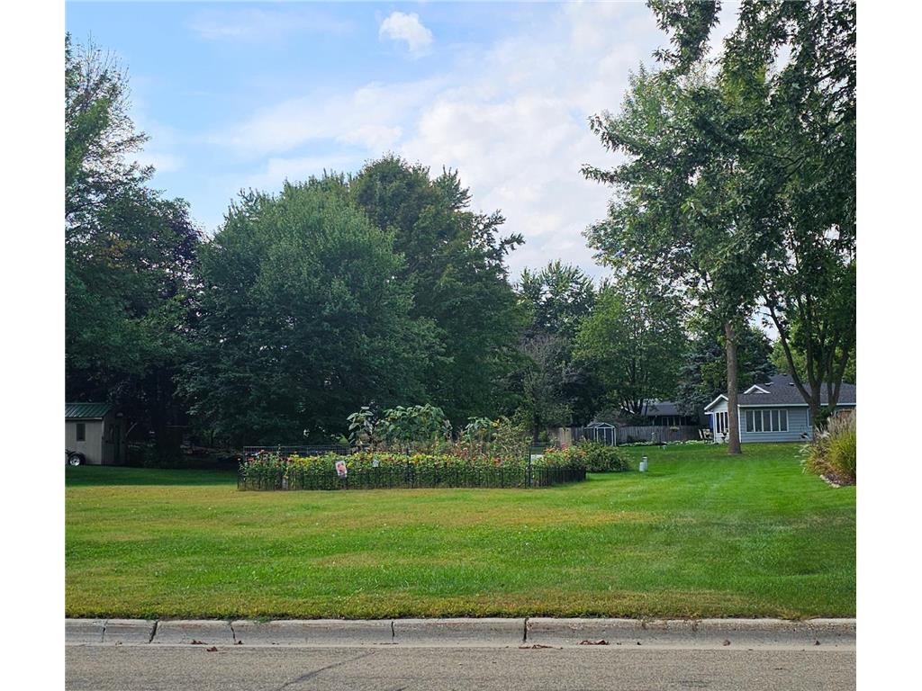 1411 Fairway Drive Faribault MN 55021 6812150 image1