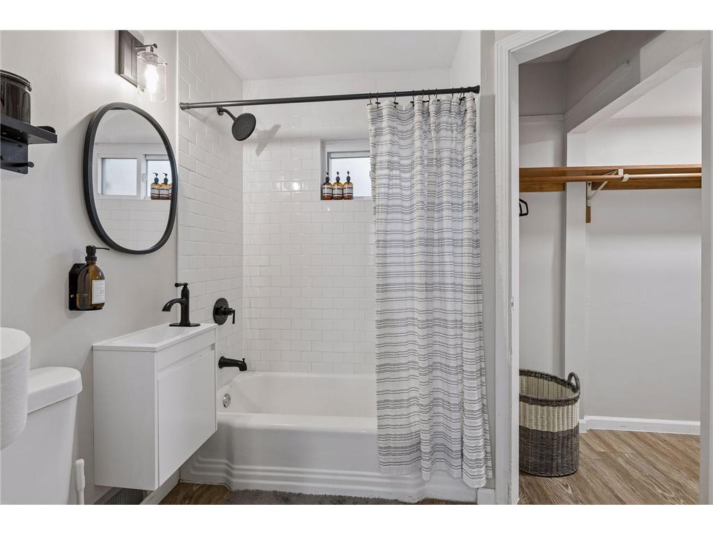 1411 Grand Street NE Minneapolis MN 55413 7105738 image15
