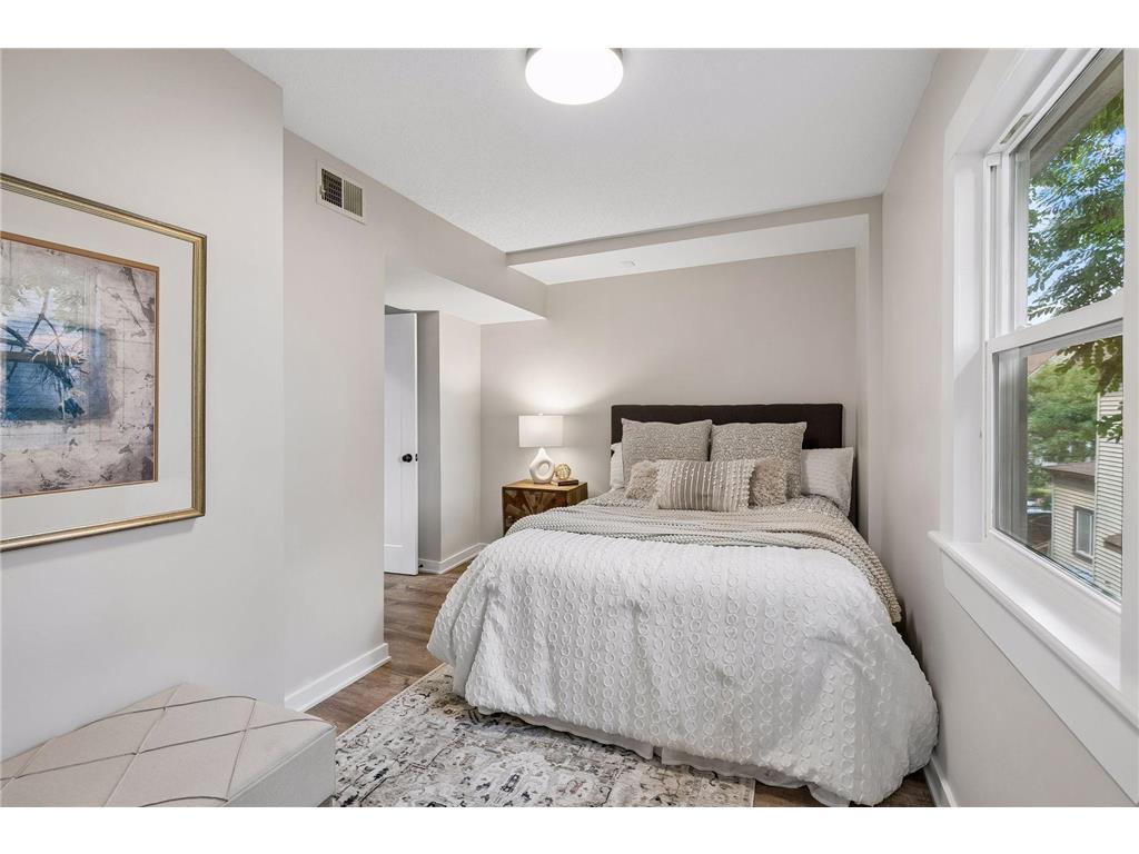 1411 Grand Street NE Minneapolis MN 55413 7105738 image27