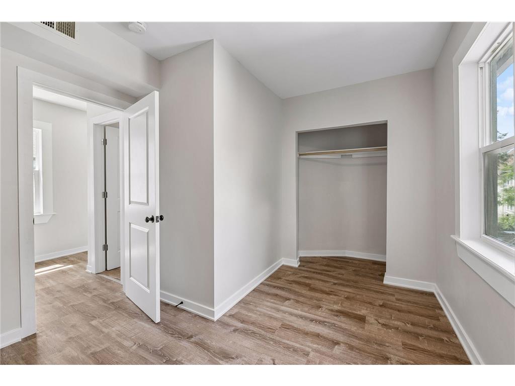 1411 Grand Street NE Minneapolis MN 55413 7105738 image31