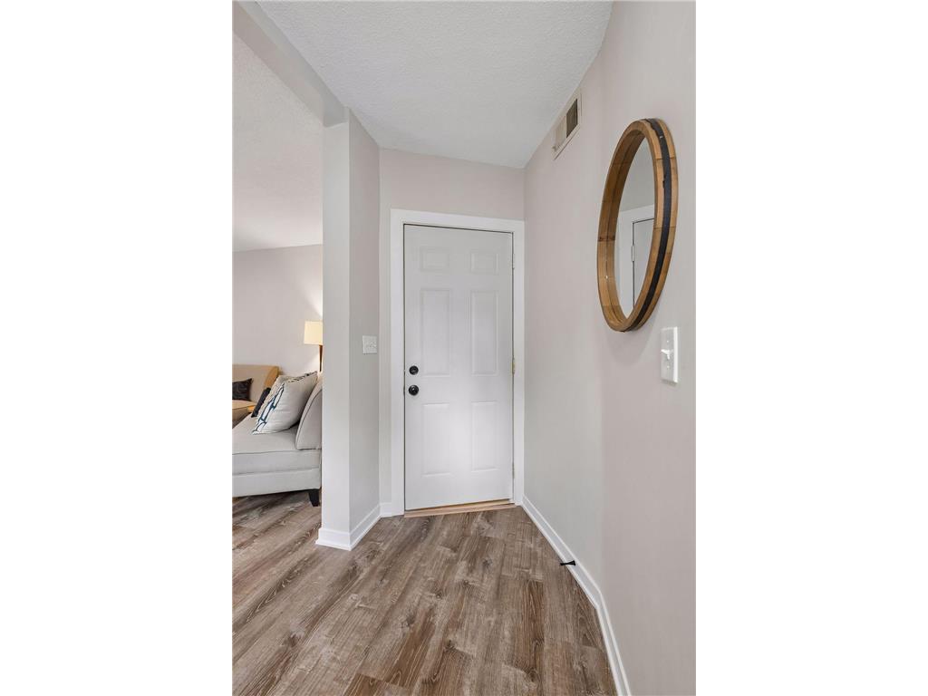 1411 Grand Street NE Minneapolis MN 55413 7105738 image34