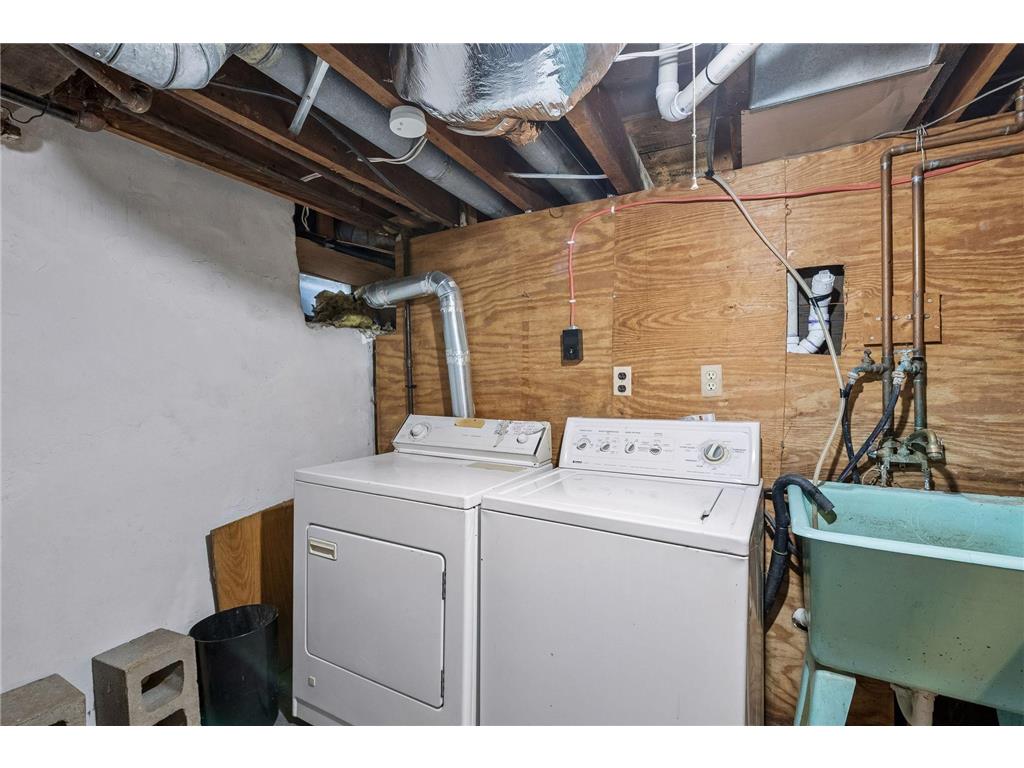1411 Grand Street NE Minneapolis MN 55413 7105738 image51