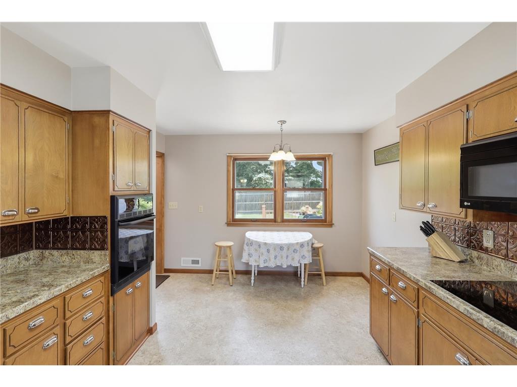 1411 N Cedar Avenue Owatonna MN 55060 7088804 image10