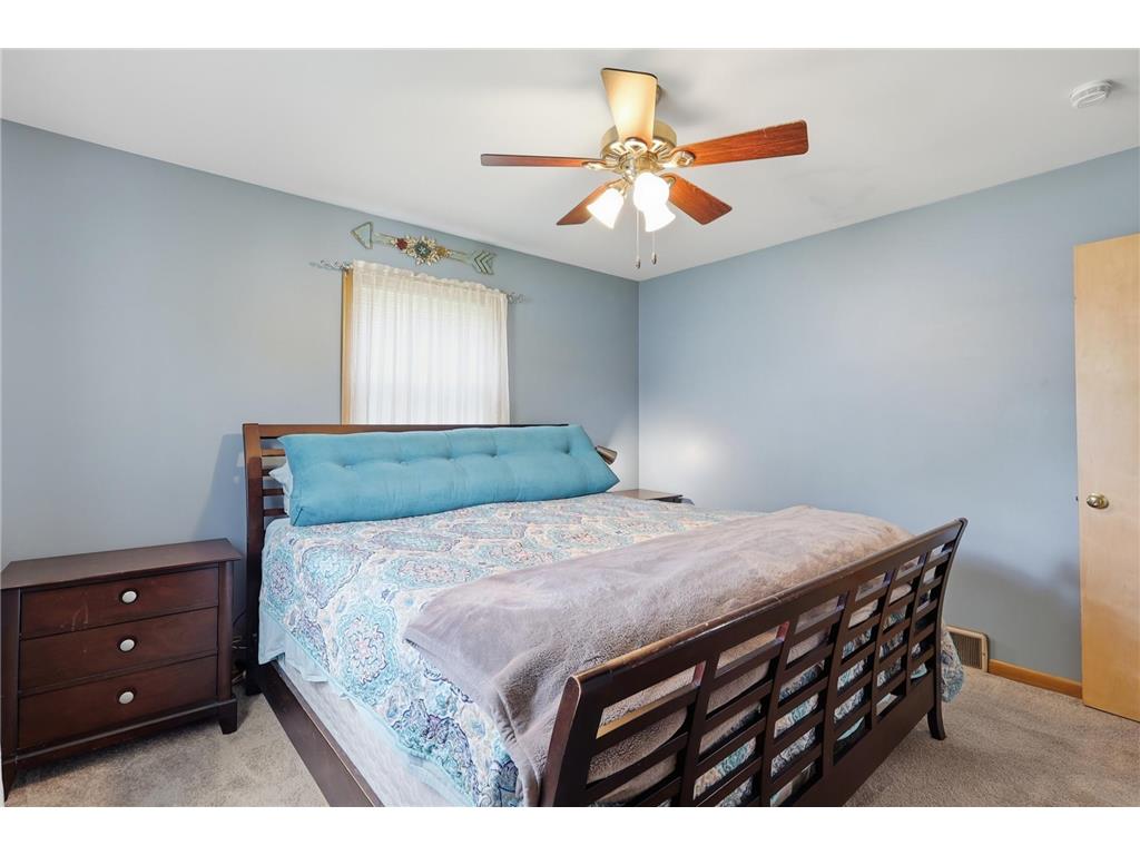 1411 N Cedar Avenue Owatonna MN 55060 7088804 image11