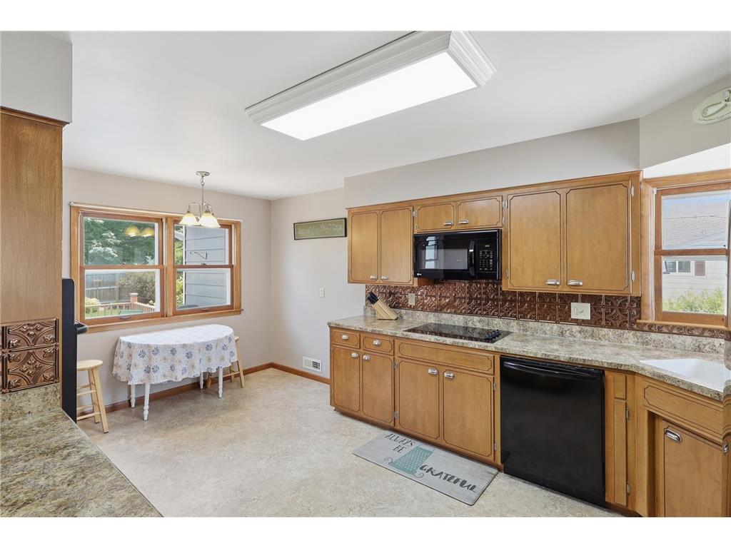 1411 N Cedar Avenue Owatonna MN 55060 7088804 image9